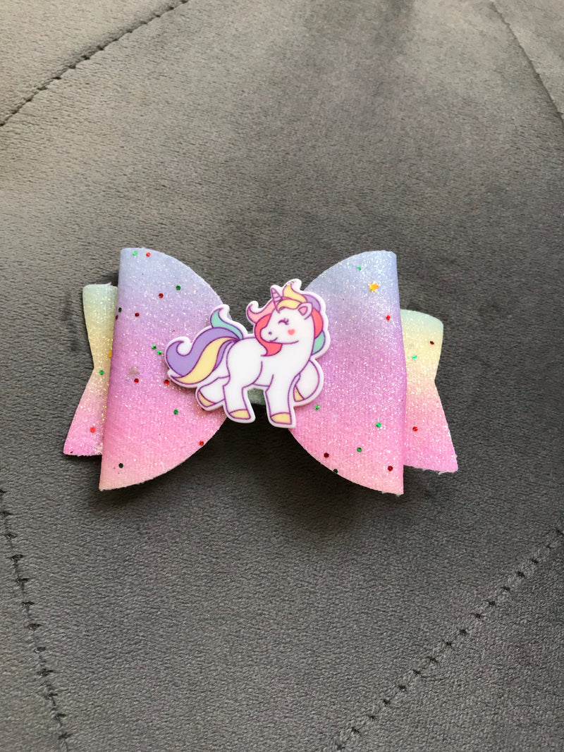 Small Bow-Pastel Ombre Unicrorm