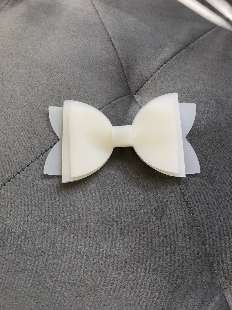 Large White Shimmer Pool Bow